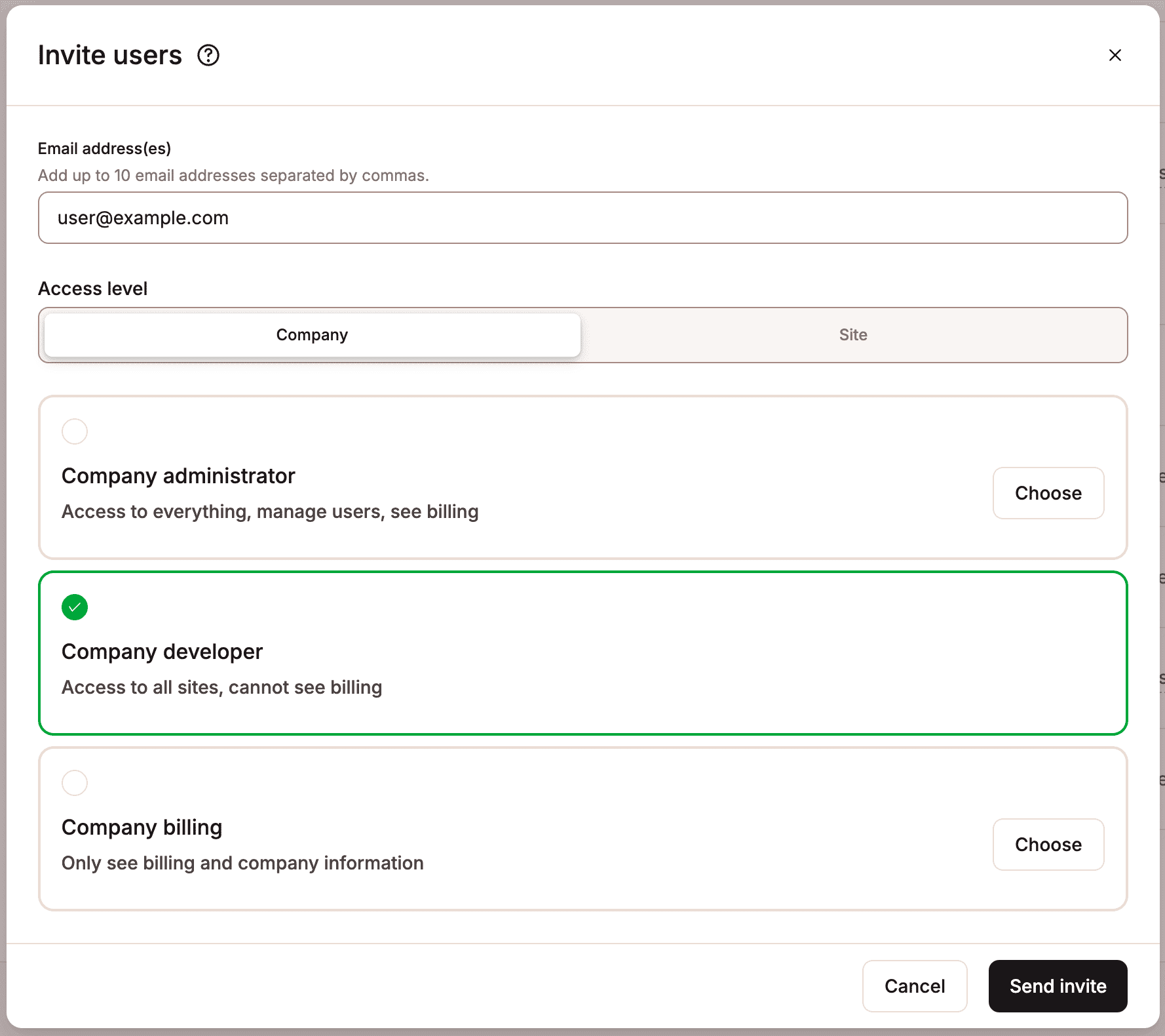 Dettagli dell'invito dell'utente con accesso all'azienda.
