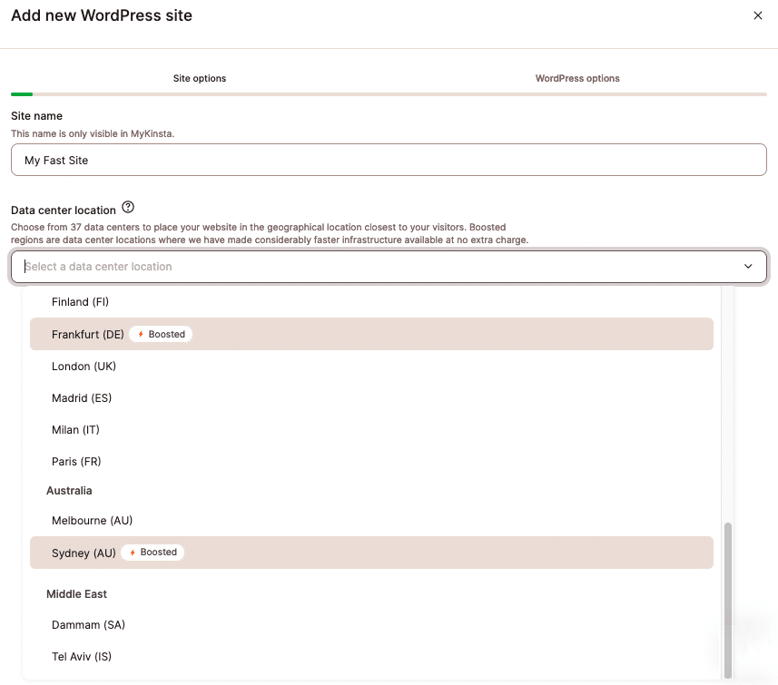 Schermata che mostra il menu di selezione del centro dati in MyKinsta con gli indicatori C3D Boosted accanto a Francoforte e Sydney..