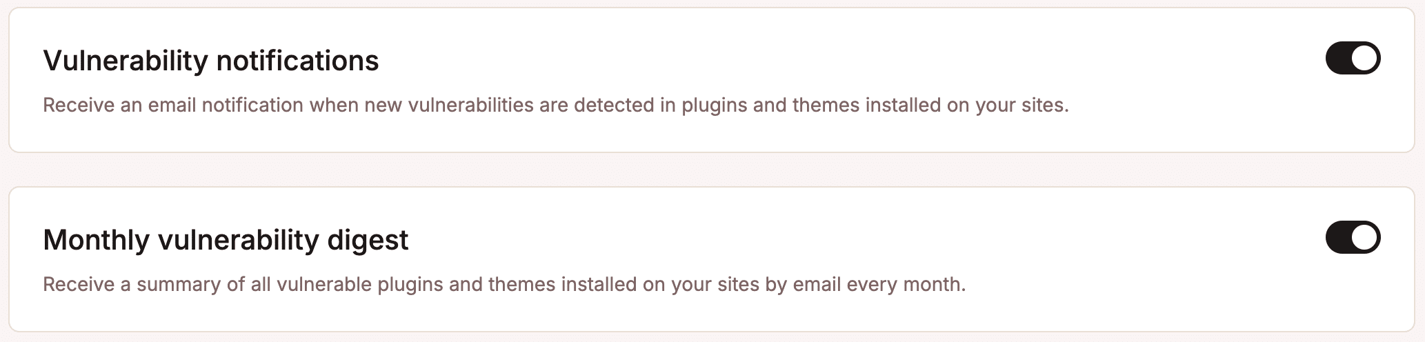 Opções de notificações de vulnerabilidades e resumo mensal.